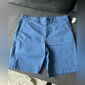 6 pairs of men’s shorts bundle